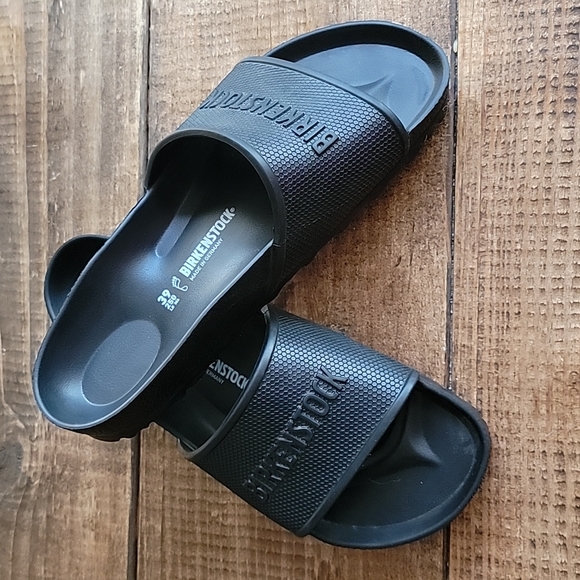 Birkenstock Shoes - BIRKENSTOCK Barbados Slide Black sz 39 L8 M6 LIKE NEW!!
